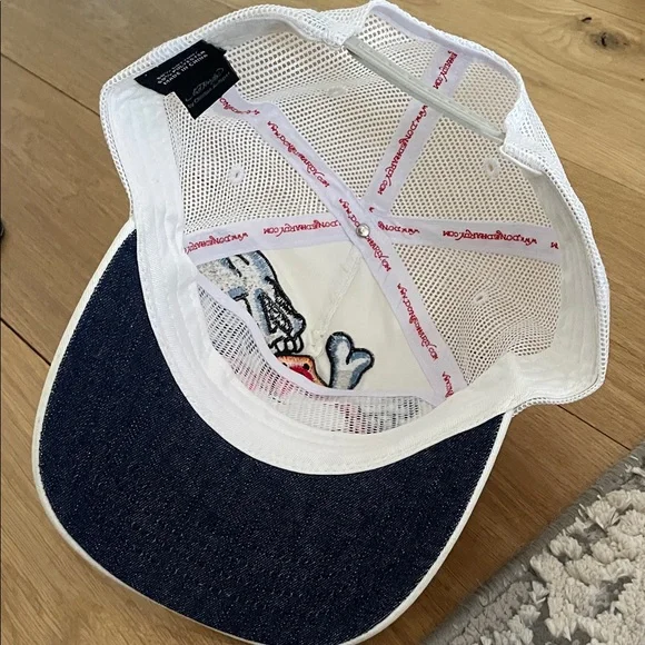 Ed Hardy White Hat with Heart and Skull Embroidery - Picture 3 of 3
